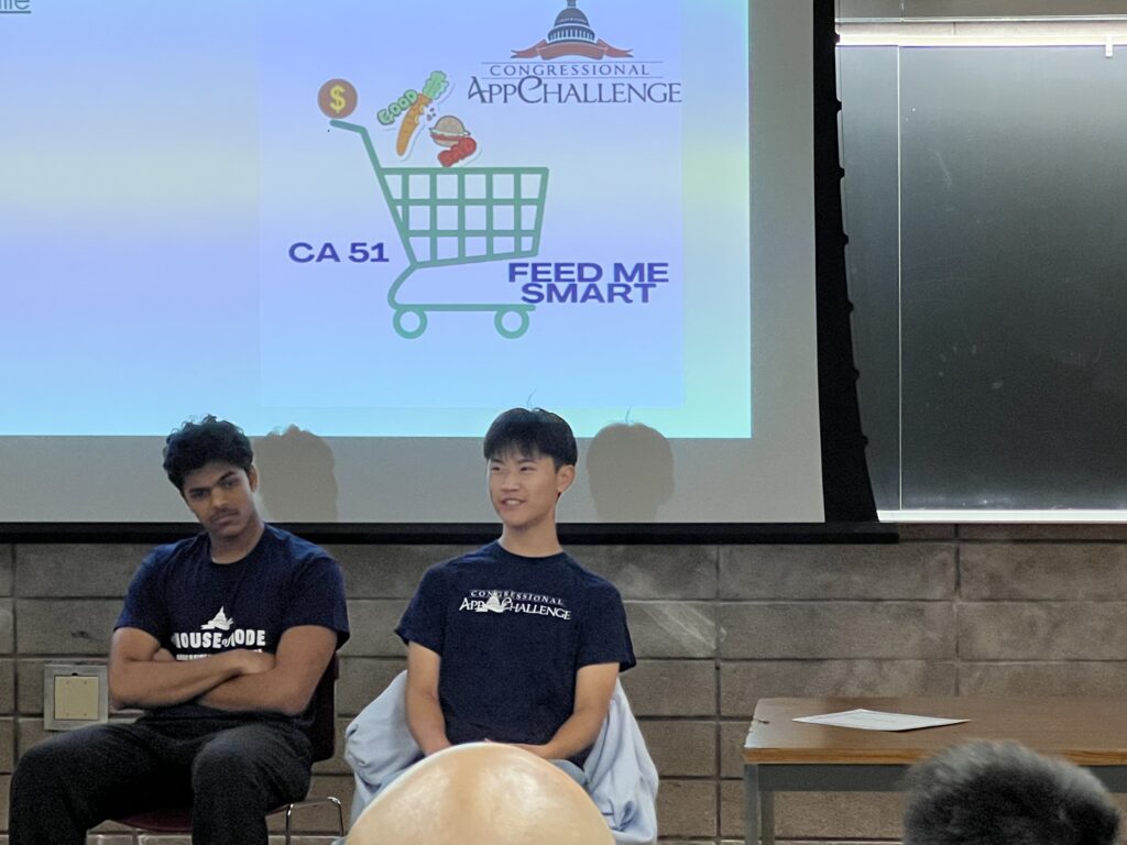 Jonathan Han presenting Feed Me Smart